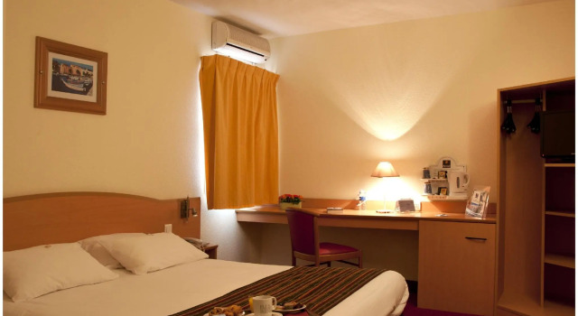 Двухместный номер Standard Kyriad Sète - Balaruc