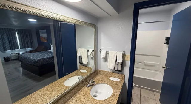 Номер Standard Galaxy Inn & Suites