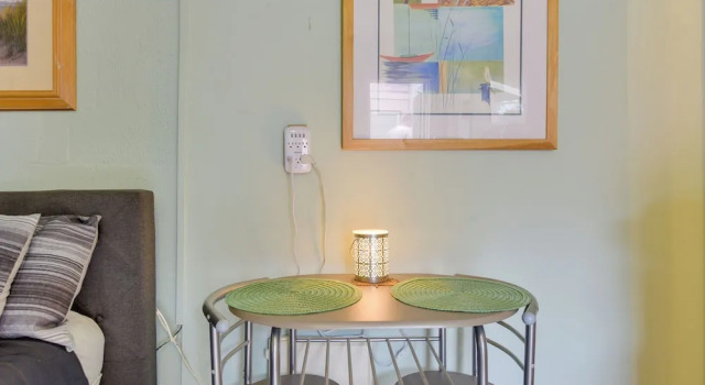 Convenient Sarasota Studio w/ Lush Backyard!