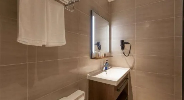 HanTing Hotel (Kaifeng Tieta Park), Rezerwuj Hotel Kaifeng Henan