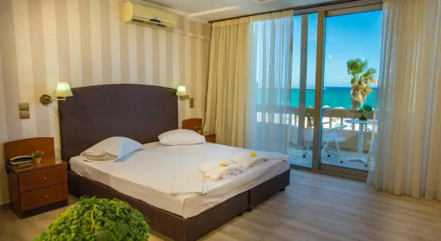 Студия с видом на море Theo Beach Hotel Apartments