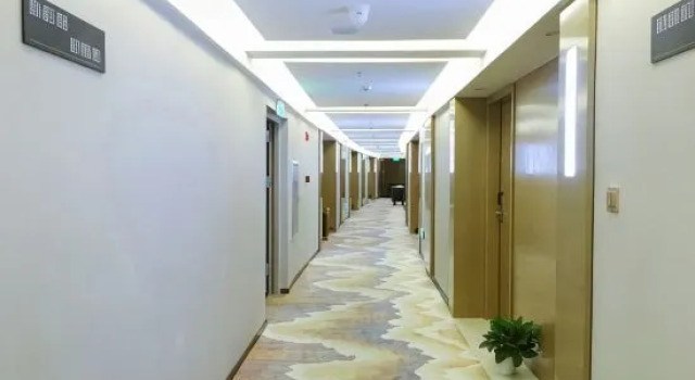 Jindu Hotel (Guangzhou Railway Station Sanyuanli Subway Station Branch), Boek Hotel Hotels in Guangdong met parkeren, Parkeren