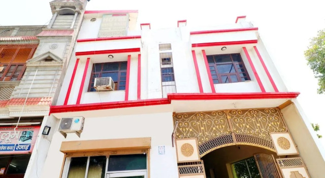 OYO 42787 Hotel Shahi Mahal, Rezerwuj Hotel Jind Haryana