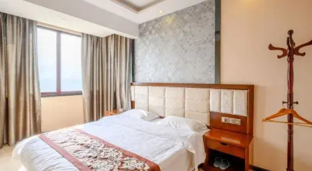 Люкс Business Huaqiangu Hotel