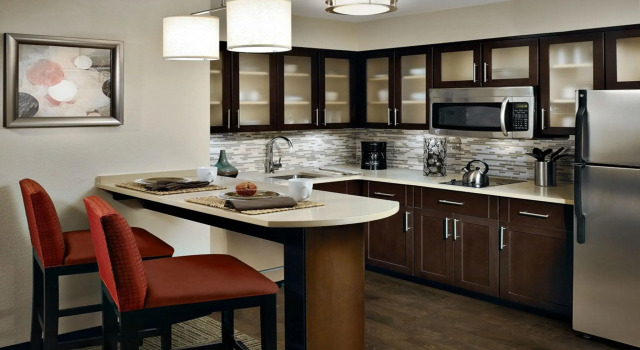 Двухместный люкс c 1 комнатой Staybridge Suites Overland Park - Kansas City S by IHG