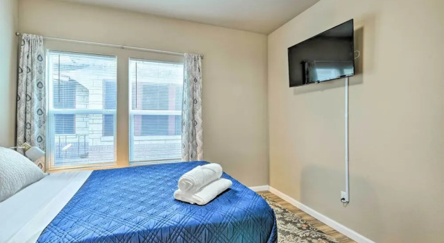 Коттедж с 3 комнатами Charming San Antonio Home ~ 4 Mi to Downtown