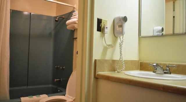 Двухместный номер Deluxe Economy Inn Bluefield