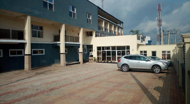 Paris Tower Hotel, Prenota Hotel Ibadan 