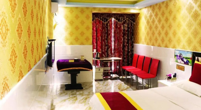 Chongqing Narcissus Fan Hotel, Book Hotel Hoteller i Beibei med parkering, Parkering