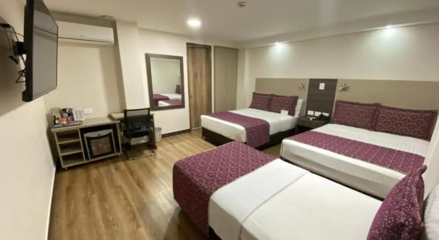 Четырёхместный номер Standard Cabecera Country Hotel