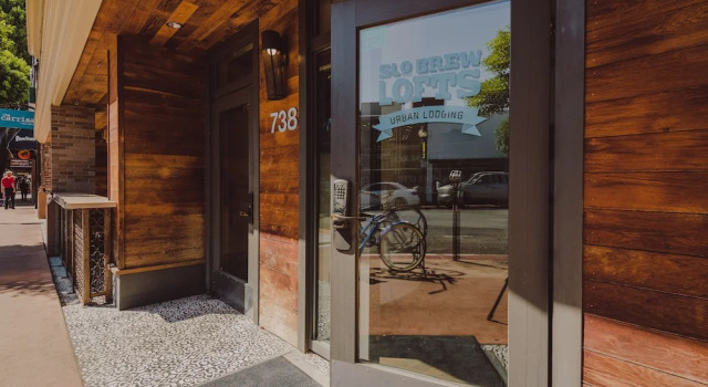 SLO Brew Lofts, Забронировать Апартаменты/квартира Сан-Луис-Обиспо San Luis Obispo County, рядом с Парк Санта-Роза