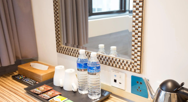 Standard Doppel Zimmer Rainbow Hotel