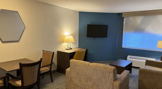 Люкс c 1 комнатой Holiday Inn Express Hotel & Suites St. Paul - Woodbury by IHG