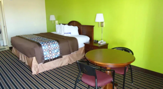 Standard Zimmer Walnut Inn