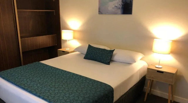 Апартаменты Greenways Apartments