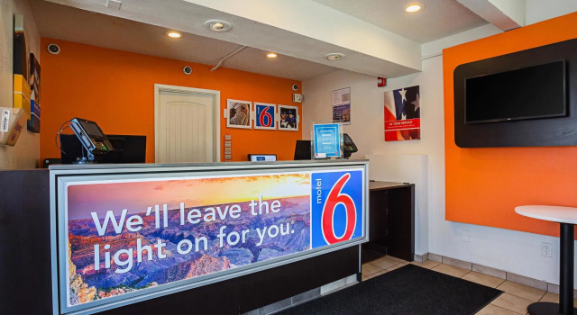 Motel 6 Yuma East, Rezervați Motel Yuma 