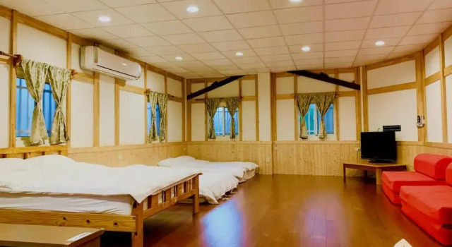 嘉義竹崎白樹腳驛棧萬坪生態包棟烤肉親子民宿, Book Hotel Hotels in Chiayi County with Parking, Parking