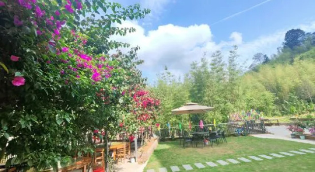 Кровать в общем номере Yanjiawan Homestay (Nankunshan National Forest Park)