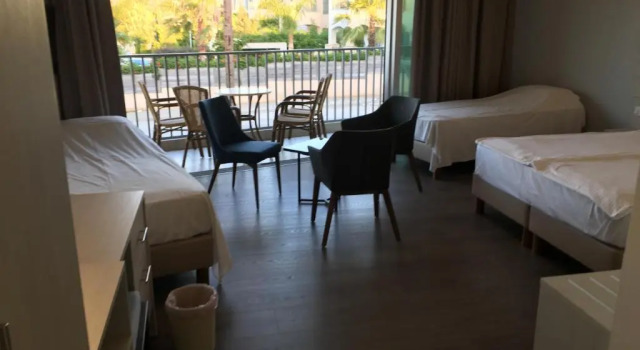 Standardowy rodzinny pokój Aphrodite Beach Hotel
