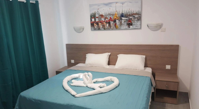 Manoli Apartments