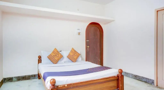 Kvr Guest House by OYO Rooms, Забронировать Гостевой дом Гостевые дома Ченнаи, рядом с Tamil Nadu Open University, Гостевой дом