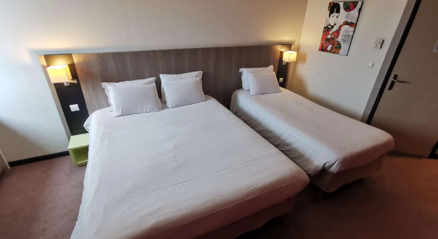 Трёхместный номер Standard Mercure Chartres Est