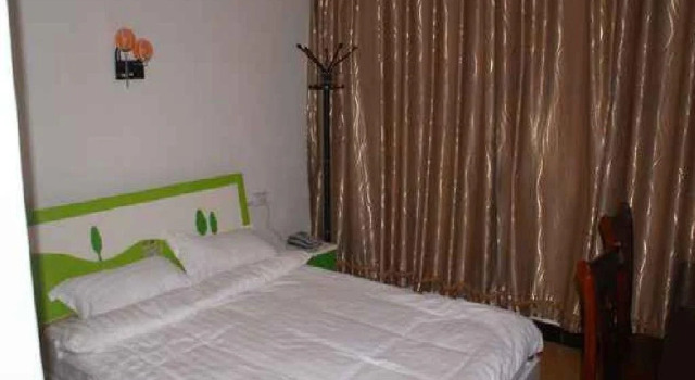 Xingguang Inn, Rezervați Hotel Mengjin Luoyang