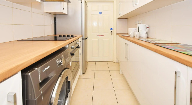 Townhouse @ 178 Ruskin Road Crewe