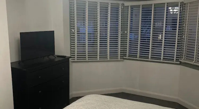 Chic Chestnut House in Birmingham, Забронировать Отель Отели Англии 3 звезды, 3*