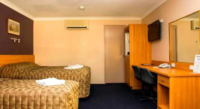 Семейный номер Standard SunPalms Motel
