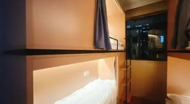 Кровать в общем номере (мужской номер) Bohua  Hotel