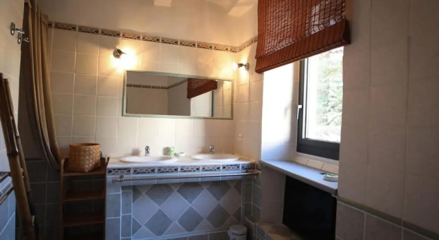 Le Mas Fraissinet, Varaa Matkakoti Hotellit Rhône-Alpes uima-altaalla, Uima-allas