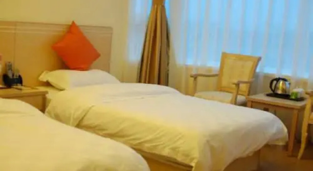 Square Inn Sichuan, Prenota Hotel Xipu Pi County