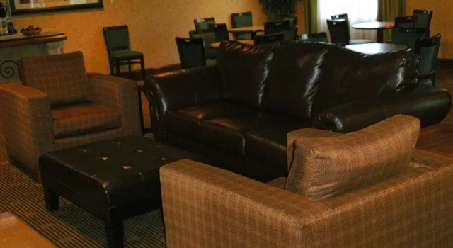 Holiday Inn Express & Suites Reidsville by IHG, Забронировать Отель Рейдсвилл Северная Каролина