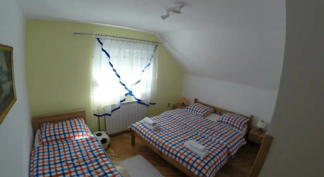 Pansion Filip, Rezerwuj Hotel Korenica 