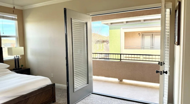 New Luxurious 1BR Apartment Heated Pool Spa Sauna, Rezerwuj Apartament Reno Stany Zjednoczone