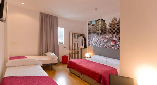 IRAIPE Pamplona Hostal Auto Check-in, Réserver Auberge de jeunesse Auberges de jeunesse à Pampelune, Auberge de jeunesse