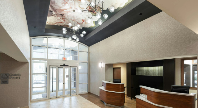 Courtyard by Marriott Charlottesville - University Medical Center, Забронировать Отель Шарлотсвилл Shenandoah National Park, рядом с UVA Children's Hospital