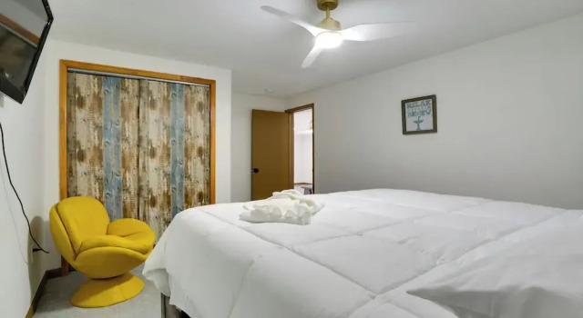 6 Mi to Barr Lake: Apt w/ Yard & Pool Access!, Buchen Sie Ferienwohnung Brighton Colorado