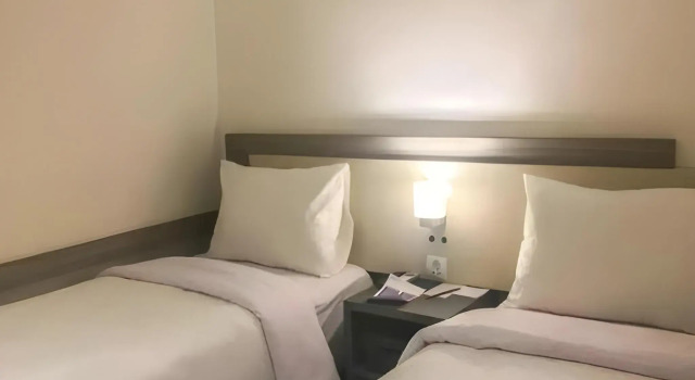 Cordela Inn Sidoarjo, Book Hotel Hotels in Sidoarjo with Parking, near Gelora Delta Stadium, Parking