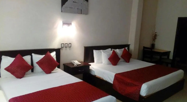 Трёхместный номер Standard Hotel Madrid