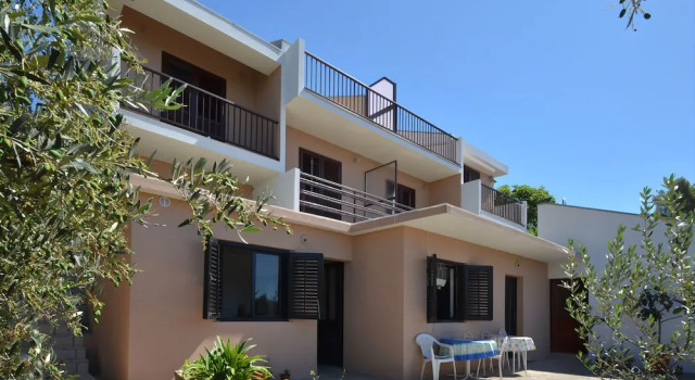 Apartments Biserka