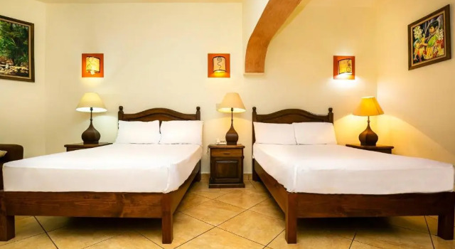 Четырёхместный номер Standard Hotel Casa del Virrey & Suites