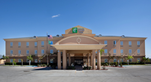 Holiday Inn Express & Suites Zapata by IHG