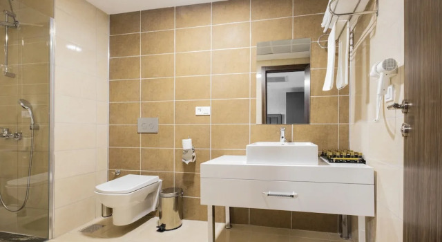 Семейный номер Standard Qayser Deluxe Hotel