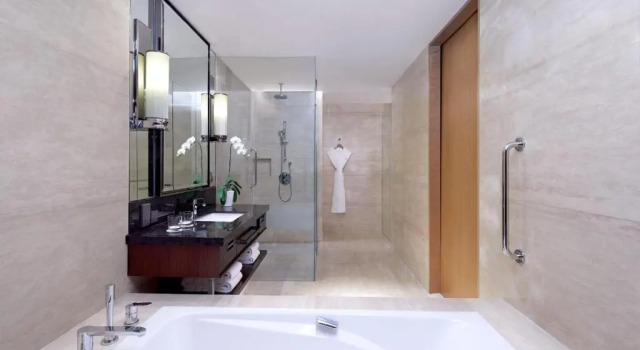 Двухместный клубный люкс Executive The Westin Jakarta
