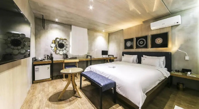 Двухместный люкс Jeonju Neul Hotel