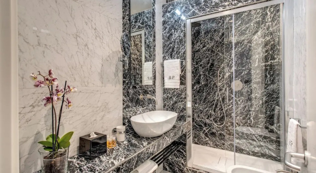 Номер Deluxe Babuino Palace&Suites