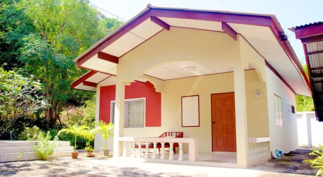 Бунгало Economy с балконом Sichang Shine Khao Resort