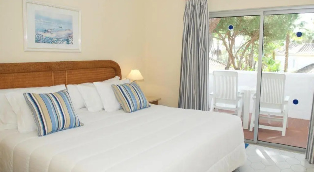 Вилла с 3 комнатами Vale Do Garrão Villas